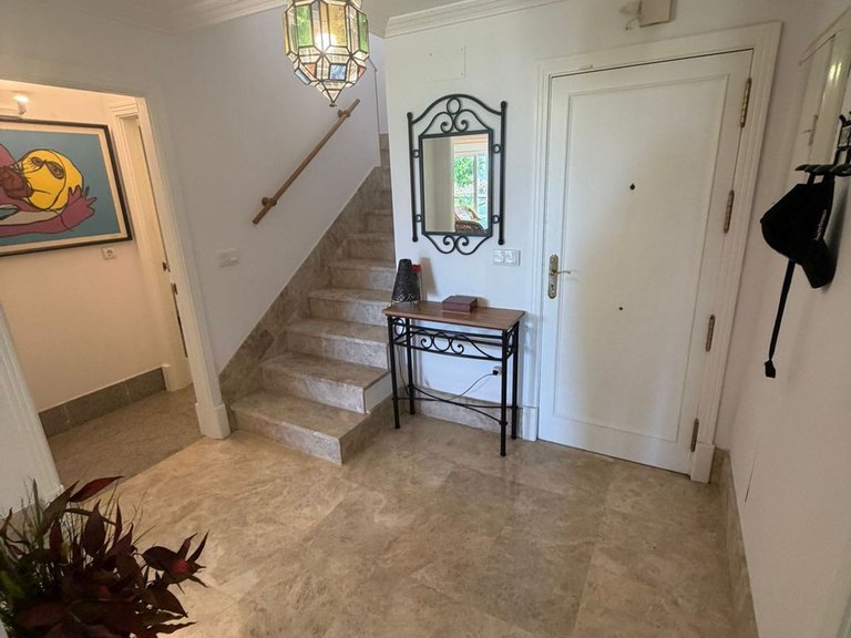 Villa for Sale in Marbella, Malaga 16