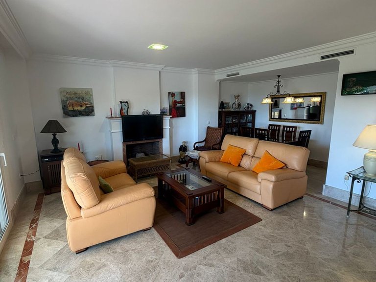 Villa for Sale in Marbella, Malaga 26