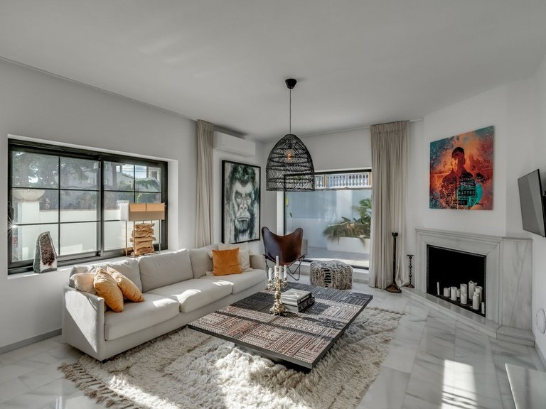 Villa for Sale in Nueva Andalucía, Malaga 6