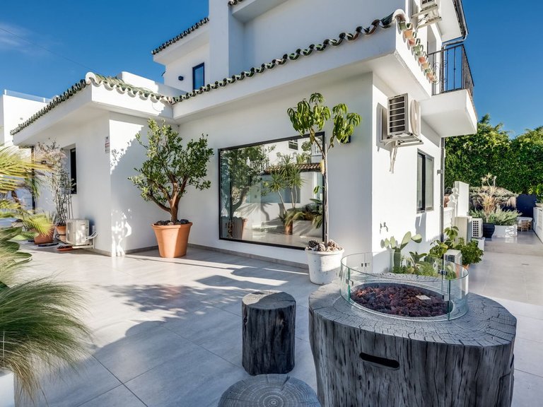 Villa for Sale in Nueva Andalucía, Malaga 7