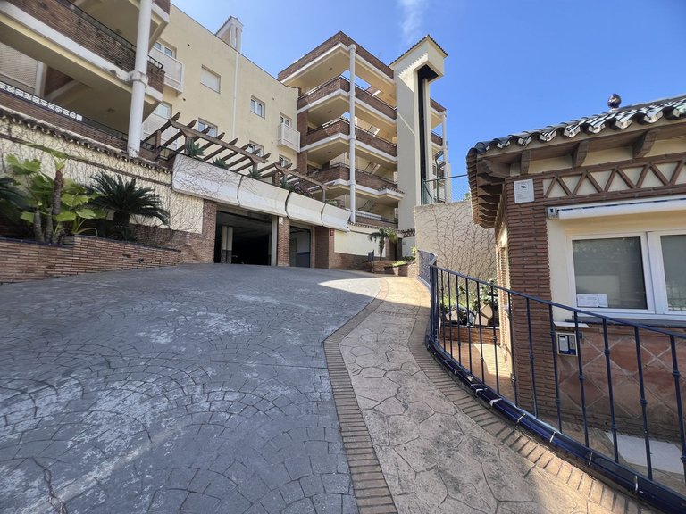 Apartment for Sale in Riviera Del Sol, Malaga 31