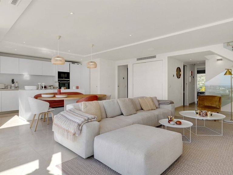 Apartment for Sale in Nueva Andalucía, Malaga 11