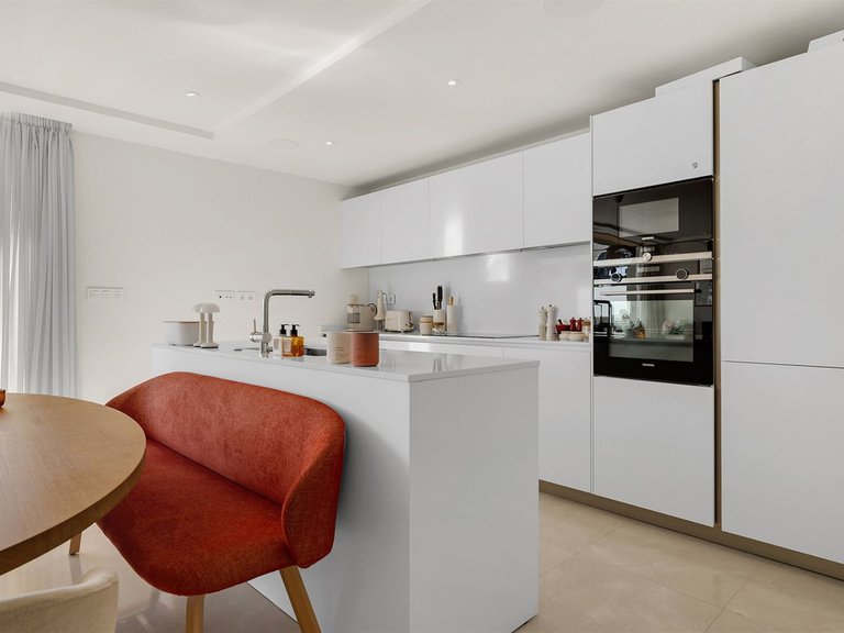 Apartment for Sale in Nueva Andalucía, Malaga 13