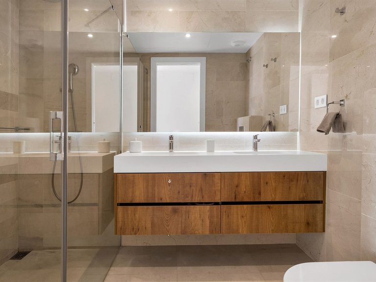 Apartment for Sale in Nueva Andalucía, Malaga 24