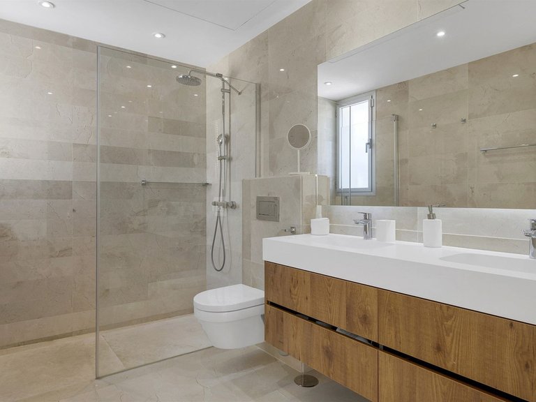 Apartment for Sale in Nueva Andalucía, Malaga 32