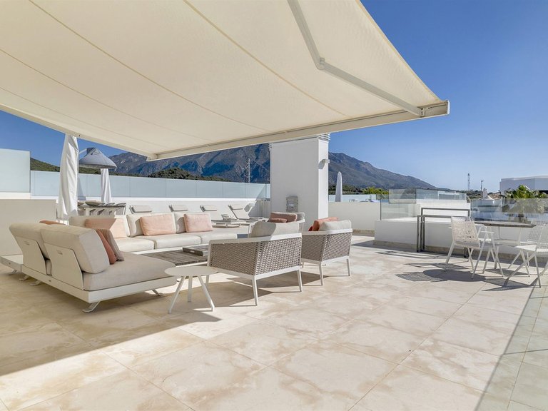 Apartment for Sale in Nueva Andalucía, Malaga 34