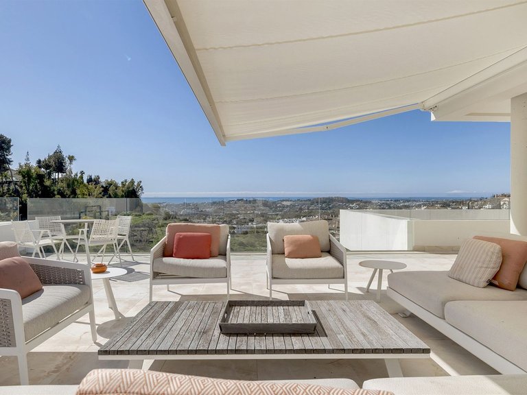 Apartment for Sale in Nueva Andalucía, Malaga 40