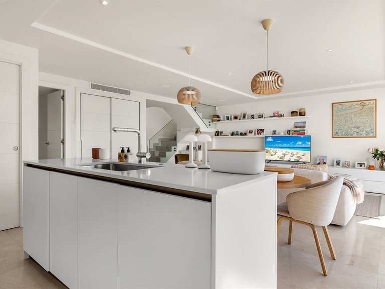 Apartment for Sale in Nueva Andalucía, Malaga 9