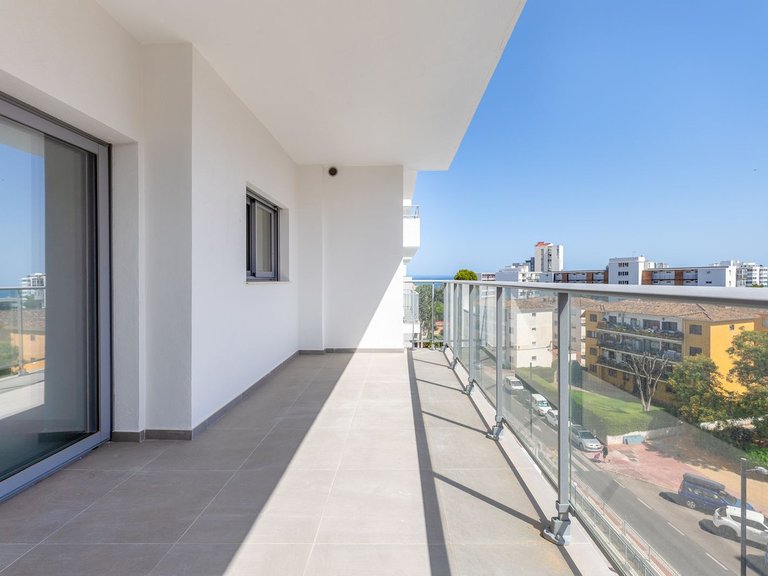 Apartment for Sale in Costa del Sol, Benalmadena, Malaga 1
