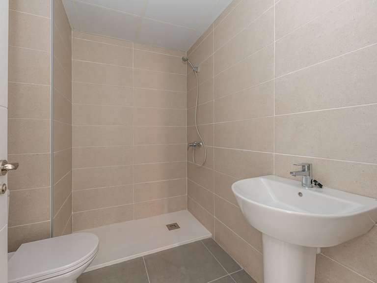Apartment for Sale in Costa del Sol, Benalmadena, Malaga 11
