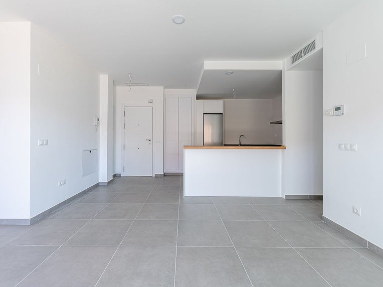 Apartment for Sale in Costa del Sol, Benalmadena, Malaga 4