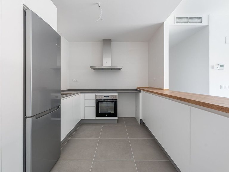 Apartment for Sale in Costa del Sol, Benalmadena, Malaga 6