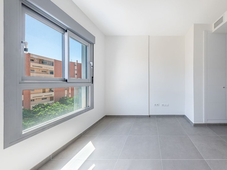 Apartment for Sale in Costa del Sol, Benalmadena, Malaga 7