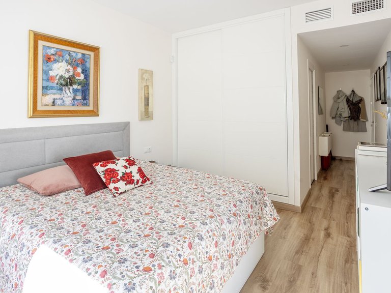 Apartment for Sale in Nueva Andalucía, Malaga 14