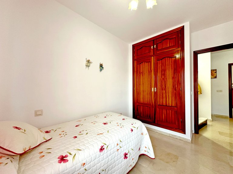 Villa for Sale in Estepona, Malaga 17