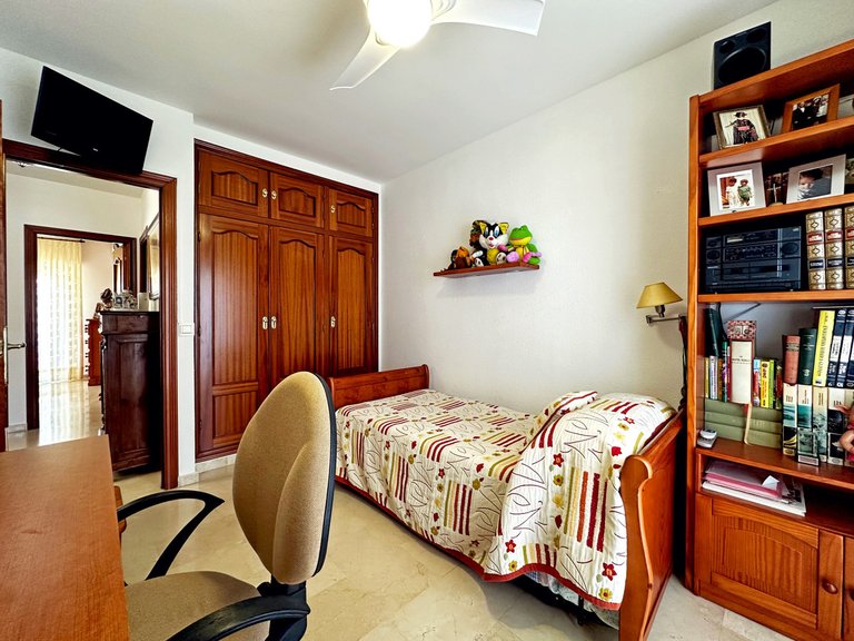 Villa for Sale in Estepona, Malaga 20
