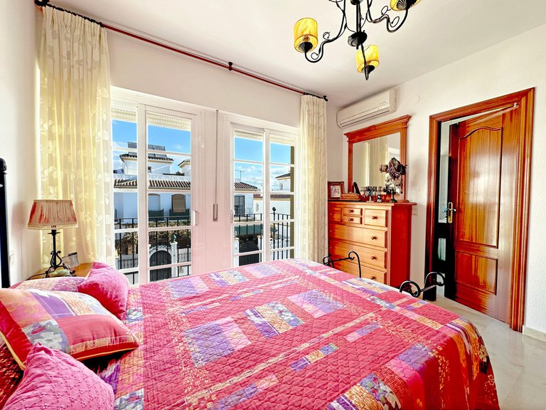 Villa for Sale in Estepona, Malaga 24