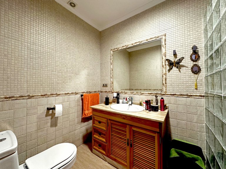 Villa for Sale in Estepona, Malaga 26