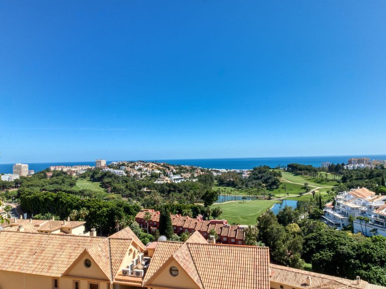 Apartment for Sale in Benalmadena, Malaga 22