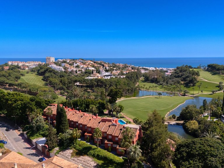 Apartment for Sale in Benalmadena, Malaga 24