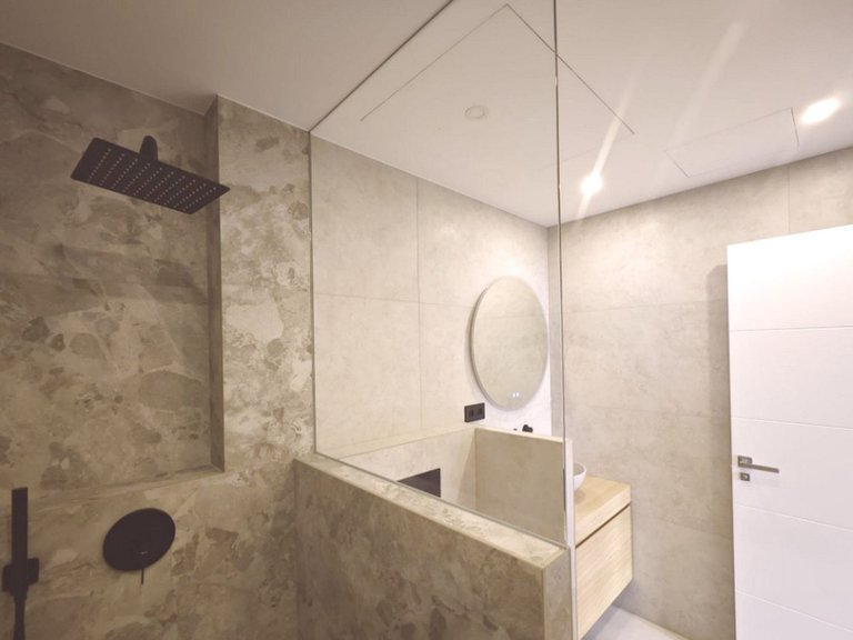 Villa for Sale in El Coto, Malaga 15