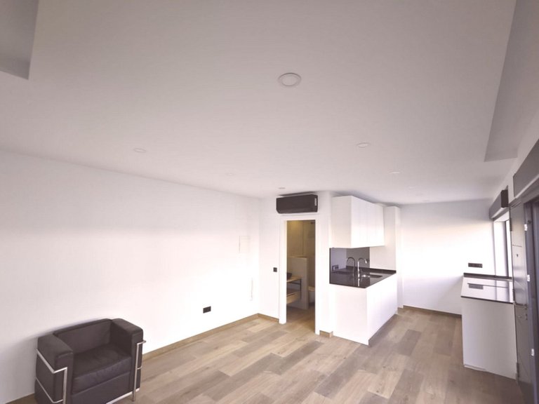 Villa for Sale in El Coto, Malaga 7