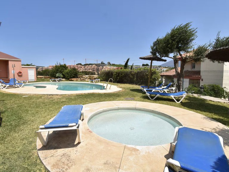 Apartment for Sale in La Duquesa, Malaga 17
