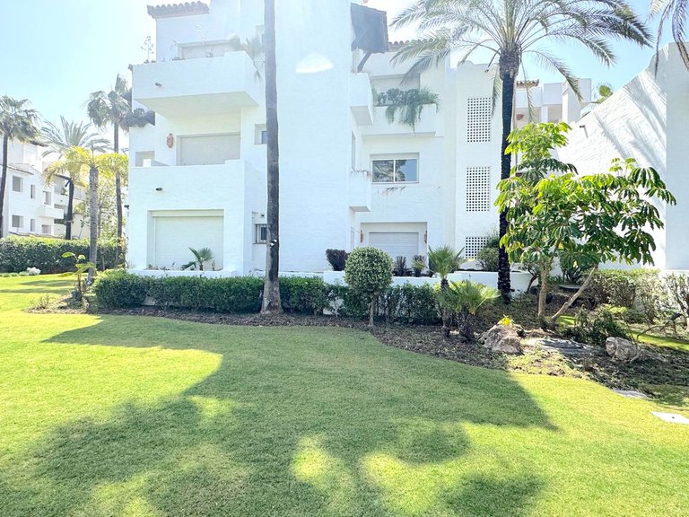 Apartment for Sale in Costalita, Malaga 4