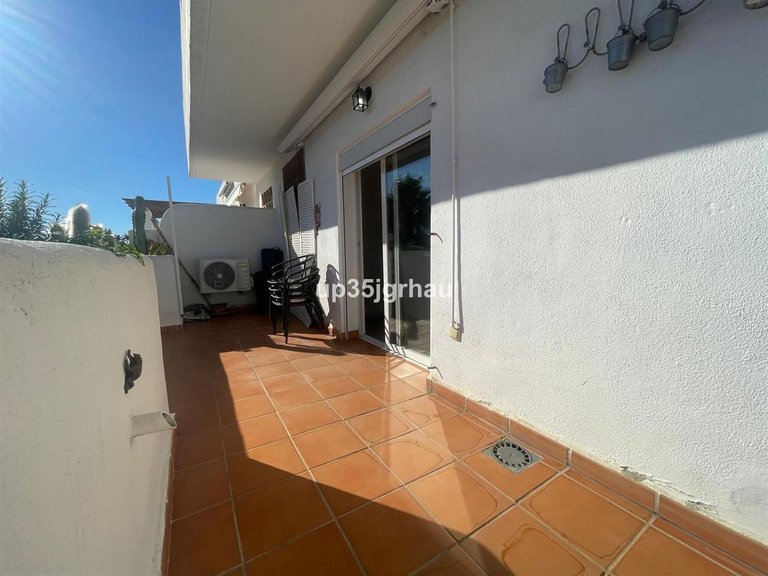 Apartment for Sale in Selwo, Malaga 22