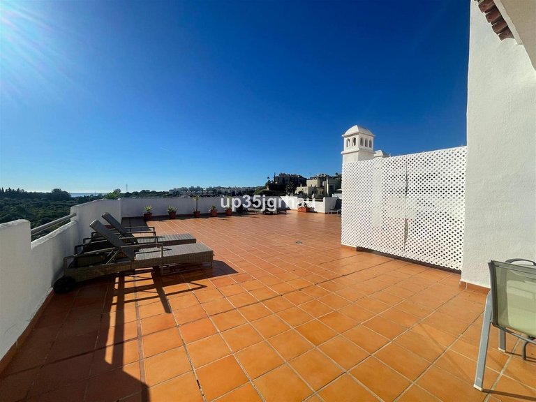 Apartment for Sale in Selwo, Malaga 7