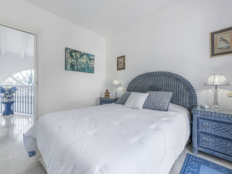 Villa for Sale in Marbella, Malaga 24