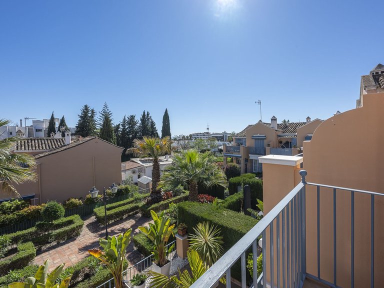 Villa for Sale in Marbella, Malaga 27