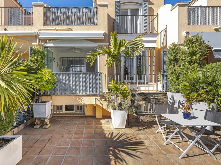 Villa for Sale in Marbella, Malaga 3