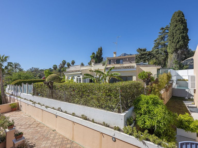 Villa for Sale in Marbella, Malaga 38