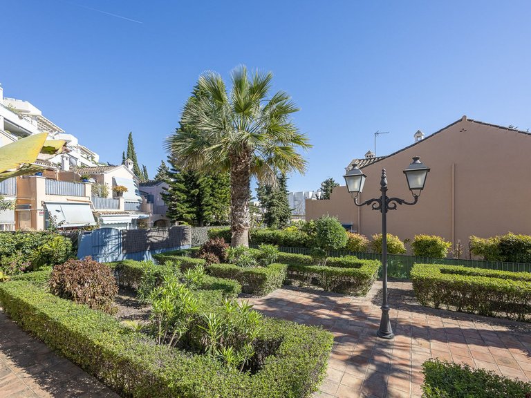 Villa for Sale in Marbella, Malaga 46
