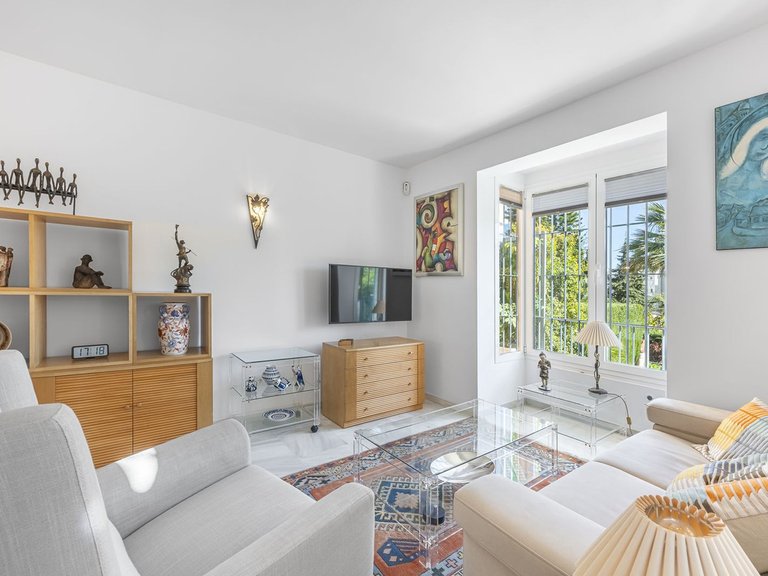 Villa for Sale in Marbella, Malaga 8