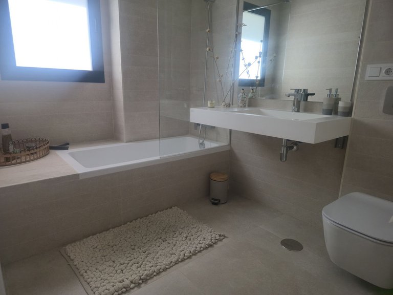 Apartment for Sale in Los Alamos, Malaga 42