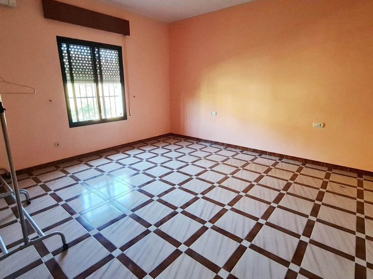 Villa for Sale in Benalmadena, Malaga 4