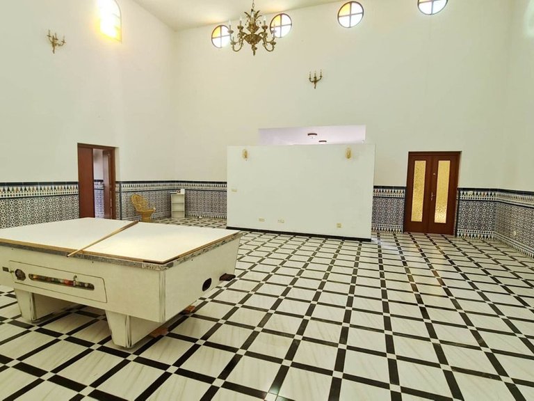 Villa for Sale in Benalmadena, Malaga 9
