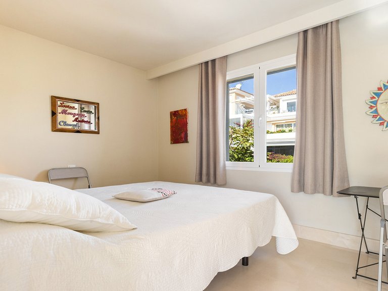 Apartment for Sale in Doña Julia, Malaga 26