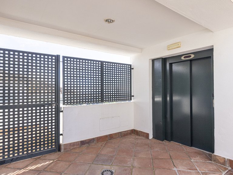 Apartment for Sale in Doña Julia, Malaga 32