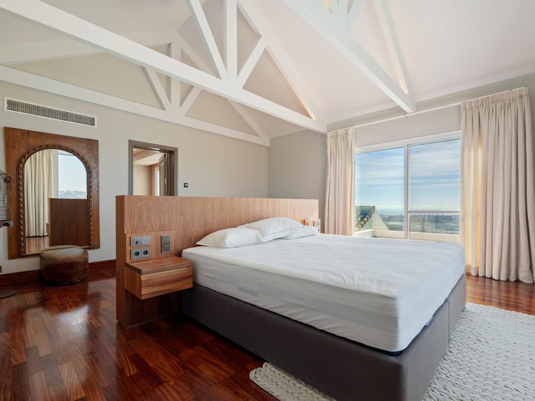 Villa for Sale in Benahavís, Malaga 33