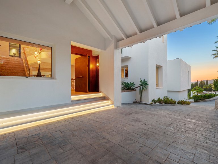 Villa for Sale in Benahavís, Malaga 52