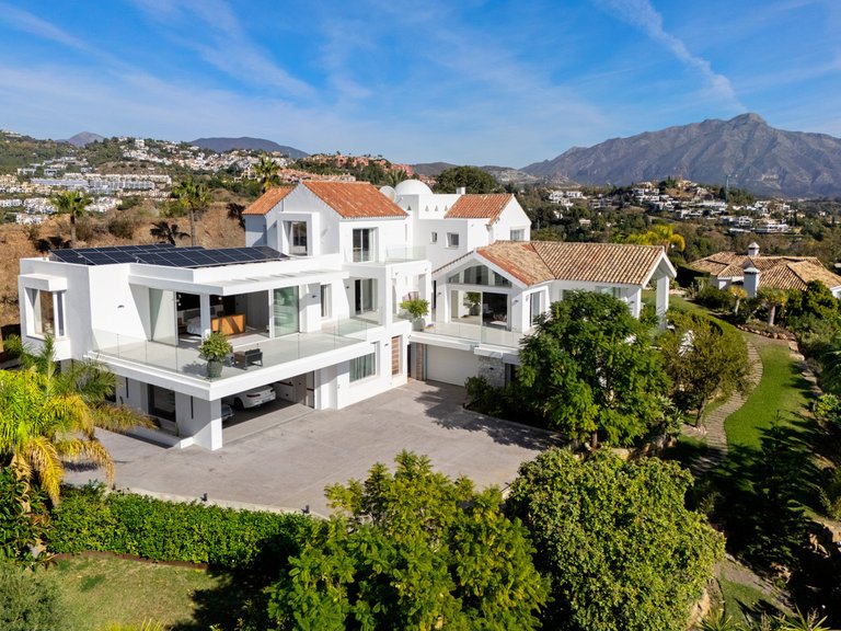 Villa for Sale in Benahavís, Malaga 57
