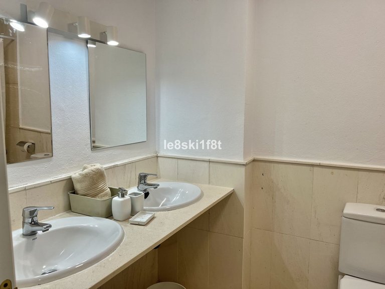 Apartment for Sale in Calahonda, Malaga 10