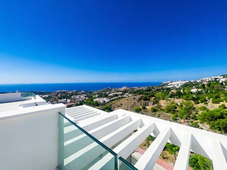 Penthouse for Sale in Benalmadena, Malaga 1