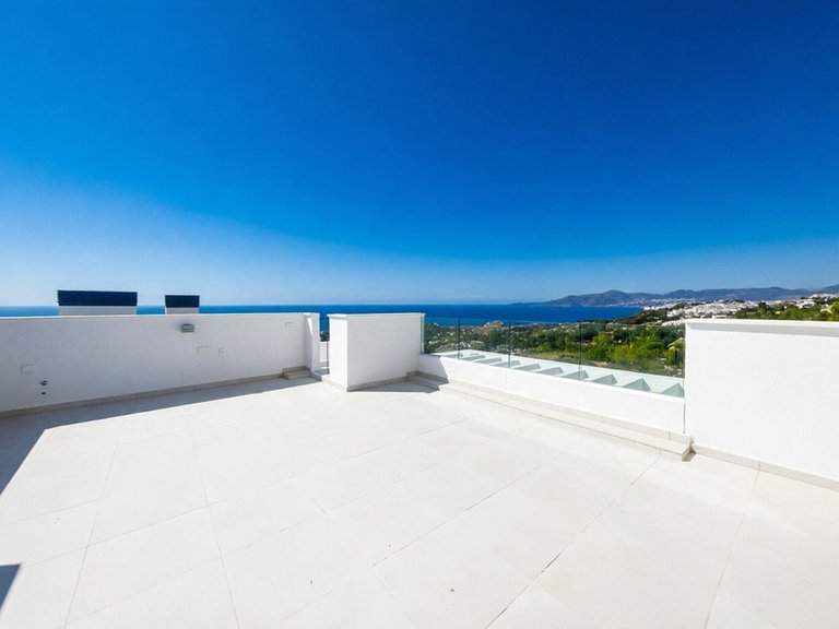 Penthouse for Sale in Benalmadena, Malaga 2