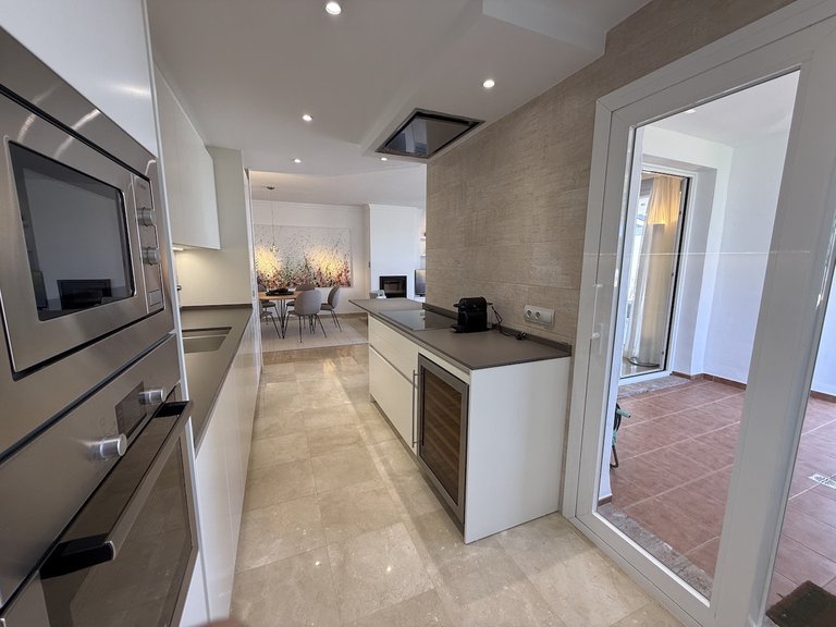 Apartment for Sale in La Mairena, Malaga 12