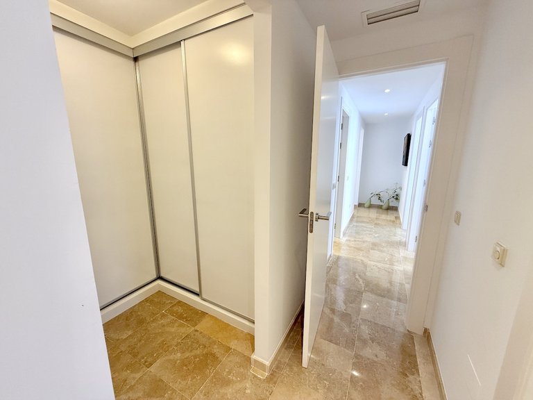 Apartment for Sale in La Mairena, Malaga 17