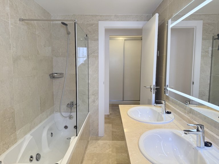 Apartment for Sale in La Mairena, Malaga 18